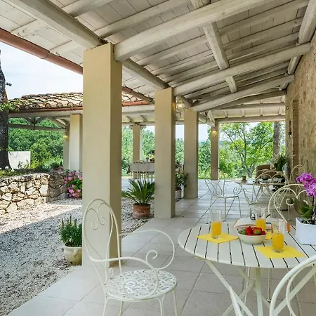 Villa La Corte 6, Emma