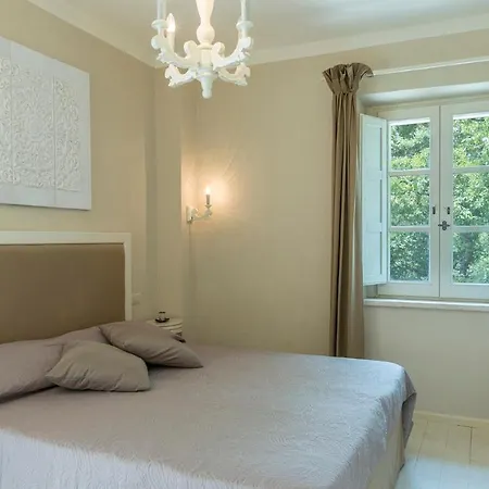 La Corte 6, Emma Montecastrilli