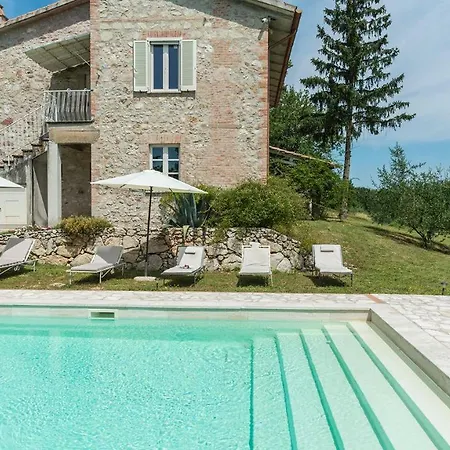 La Corte 6, Emma Montecastrilli