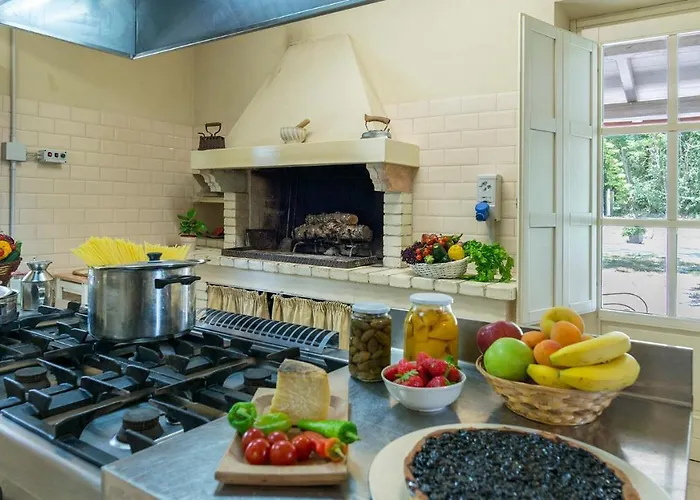 La Corte 6, Emma * Montecastrilli