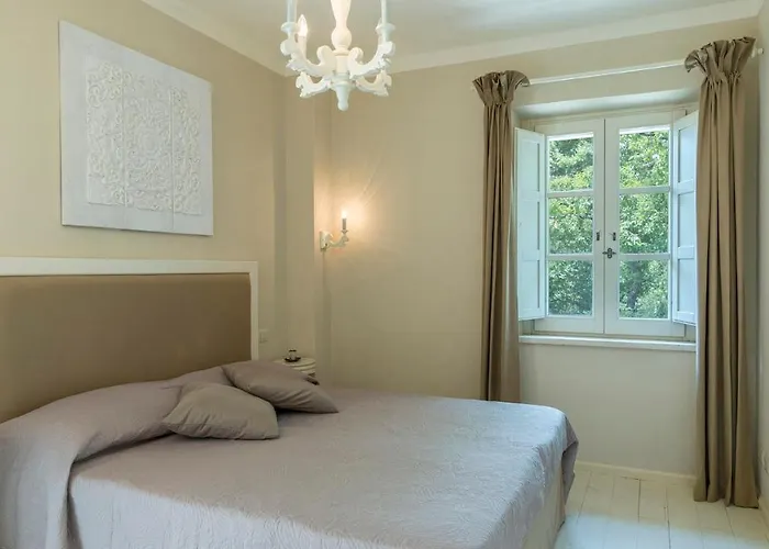 La Corte 6, Emma Montecastrilli