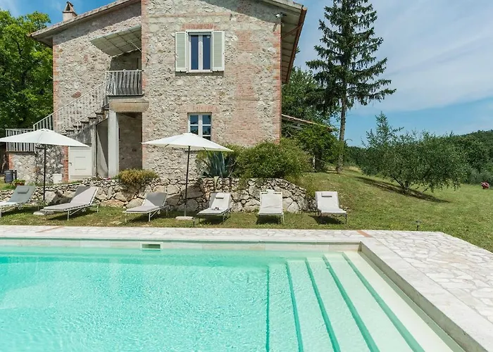 La Corte 6, Emma Montecastrilli